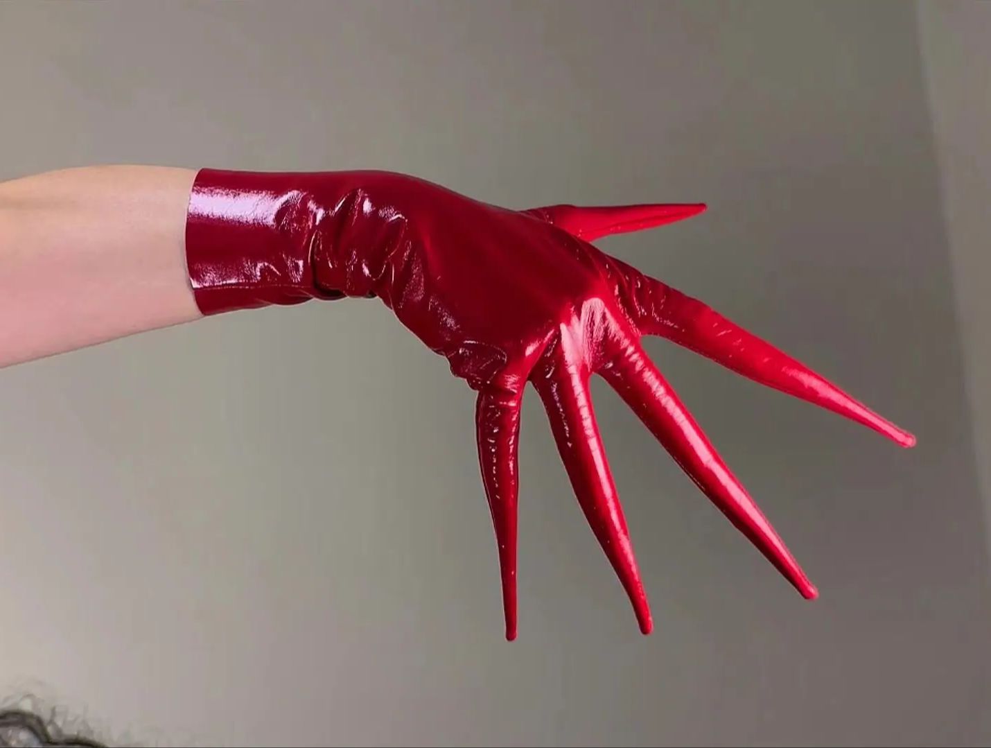 Patent Leather Shine - Glans Rode CLAW HANDSCHOENEN PUNTED VINGER