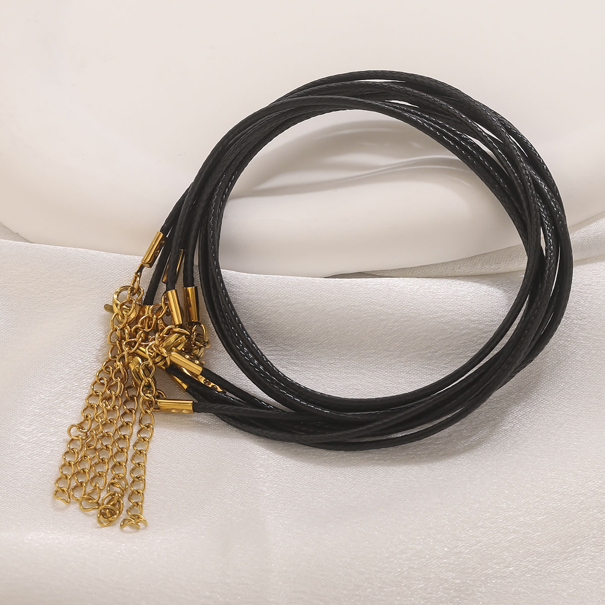 5 stuks lederen koord ketting  - Patent Leather Shine recensie en prijs